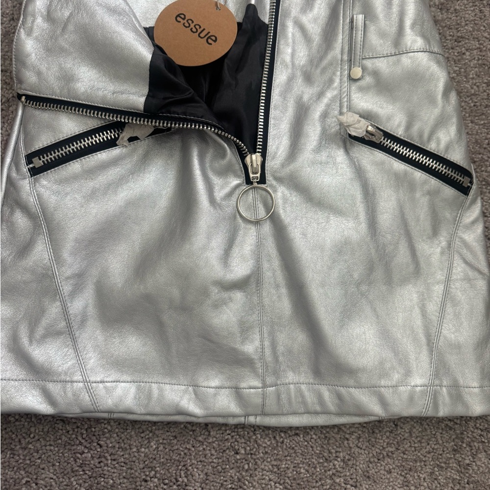 Essue Silver Faux Leather Mini Skirt | Zipper Detail | NWT